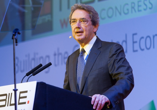 Bernabè: "l'Agenda Digitale ha bisogno del cloud per la Pa"