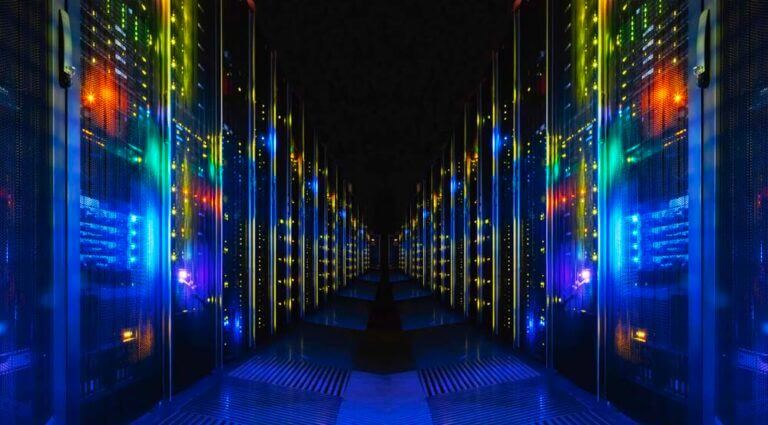 Shot,Of,Corridor,In,Large,Working,Data,Center,Full,Of