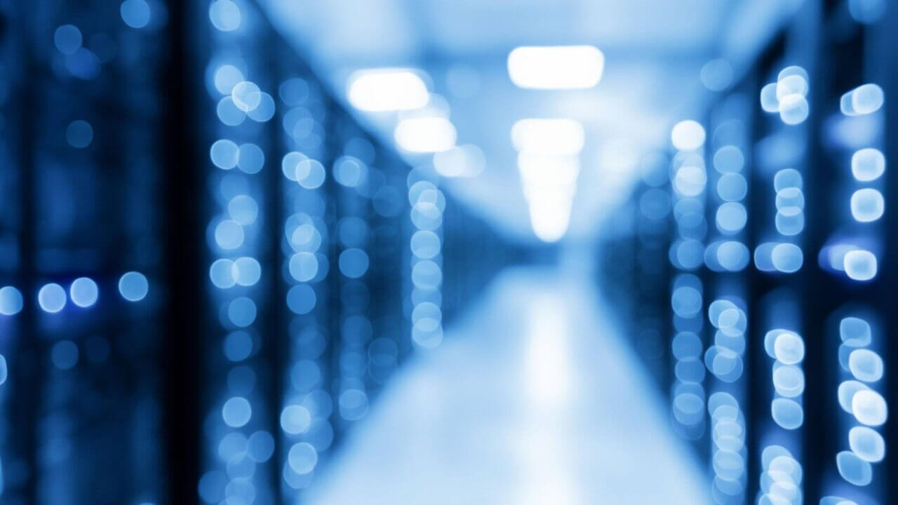 datacenter norme; La sfida dei data center italiani: oppurtunità e rischi, fra incognita bollette elettriche e sostenibilità data center AI occupazione