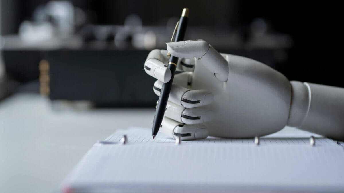 IA e creatività, scrittura creativa analisi iperspettrale inchiostri