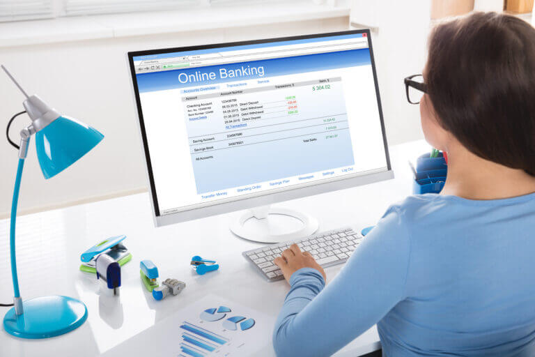 Scopri come aprire il conto corrente aziendale online totalmente digitale, quali sono i migliori 5 e quanto costano.