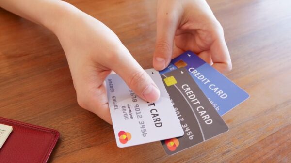 Come funzionano le carte di credito con fido, come richiederle e quale conviene Controllo del merito creditizio