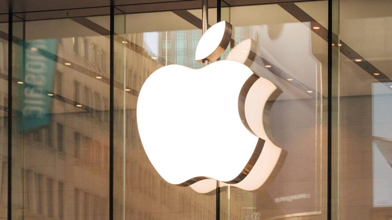 apple ternus AI