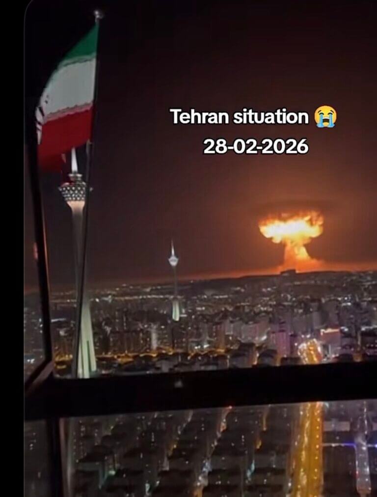 Immagine tratta da un reel pubblicato su TikTok generato con AI, che mostra un'esplosione atomica su Tehran - Screenshot di AgendaDigitale.eu