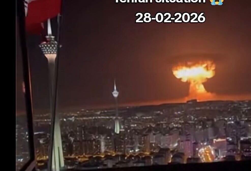 Immagine tratta da un reel pubblicato su TikTok generato con AI, che mostra un'esplosione atomica su Tehran - Screenshot di AgendaDigitale.eu