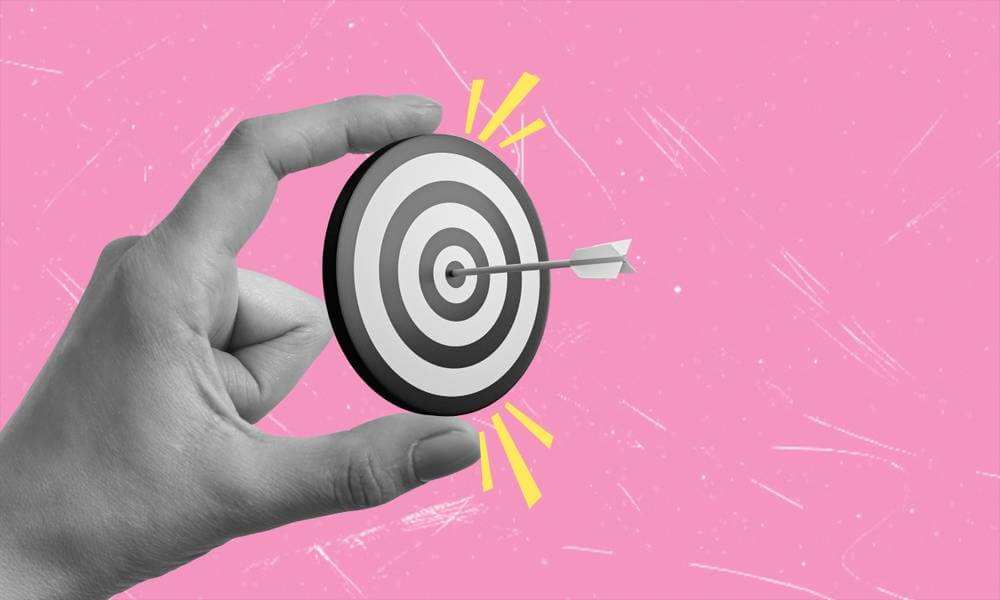 Contemporary,Art,Collage,Art,Depicting,A,Hand,Holding,A,Target.