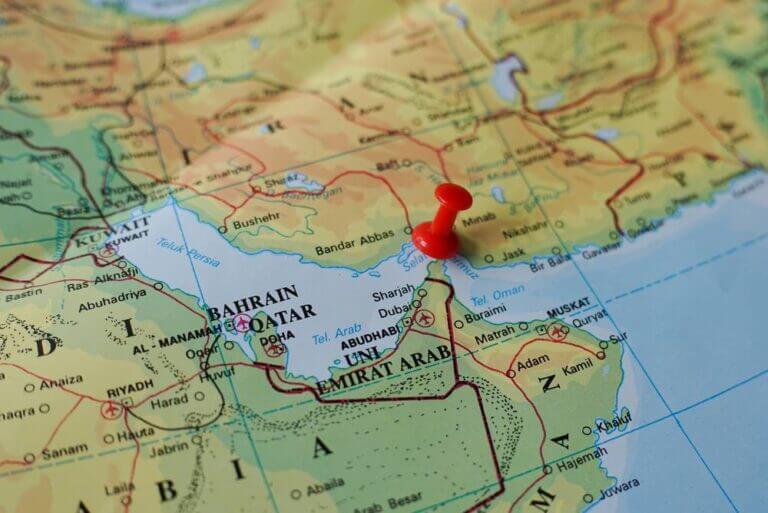 stretto di hormuz; guerra ibrida navale