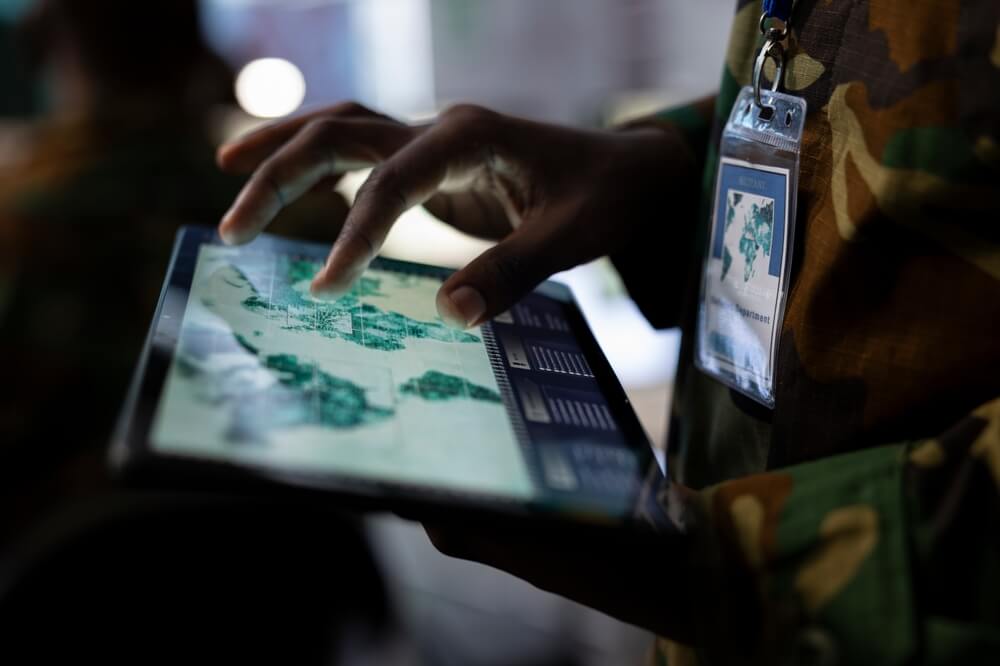 L’intelligence alla prova dell’AI: come cambia il lavoro dell’agente segreto