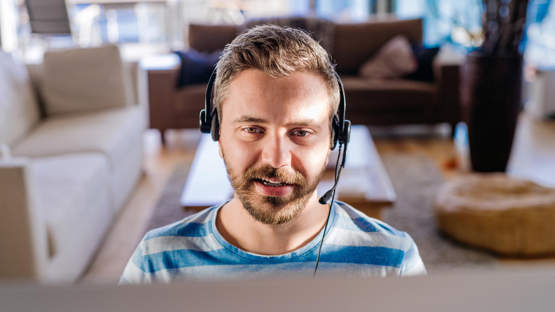 Call-center-smart-working