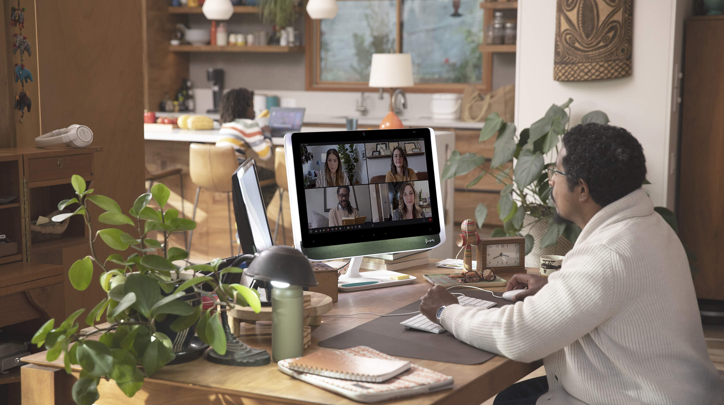 Studio_P21_In-call_Lifestyle_1