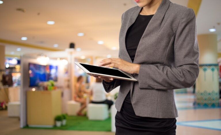 iot-mobile-retail-160111154419