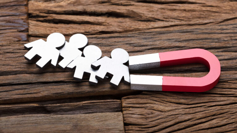 linkedin-top-attractors