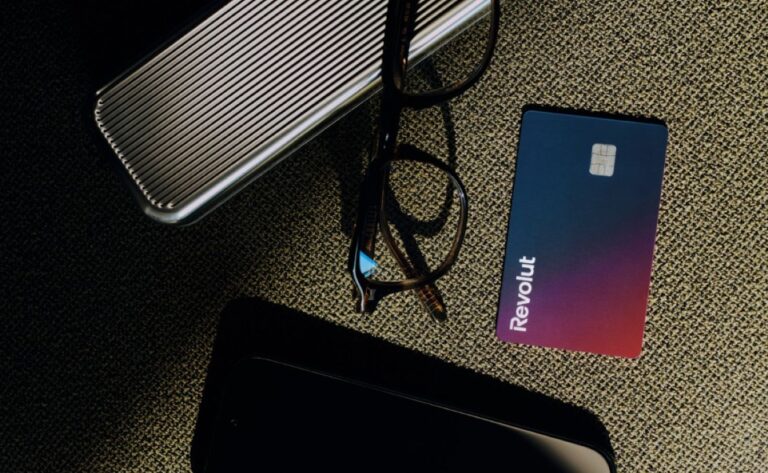 Revolut integra gratis ChatGPT go