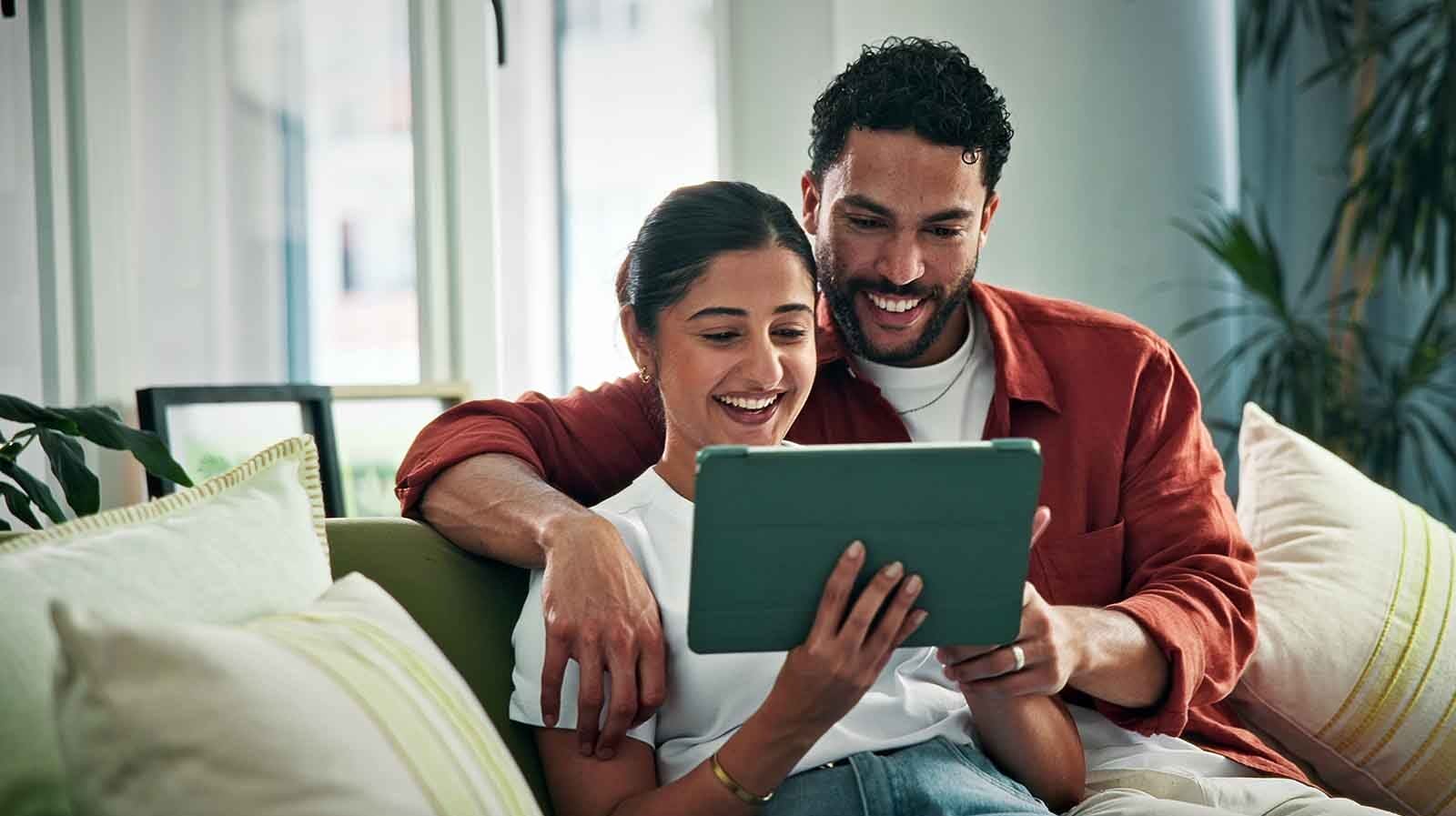 Copertina: Disney+ e Hulu con piani semestrali: 4K, audio Dolby Atmos e tariffe a partire da 5,99 €